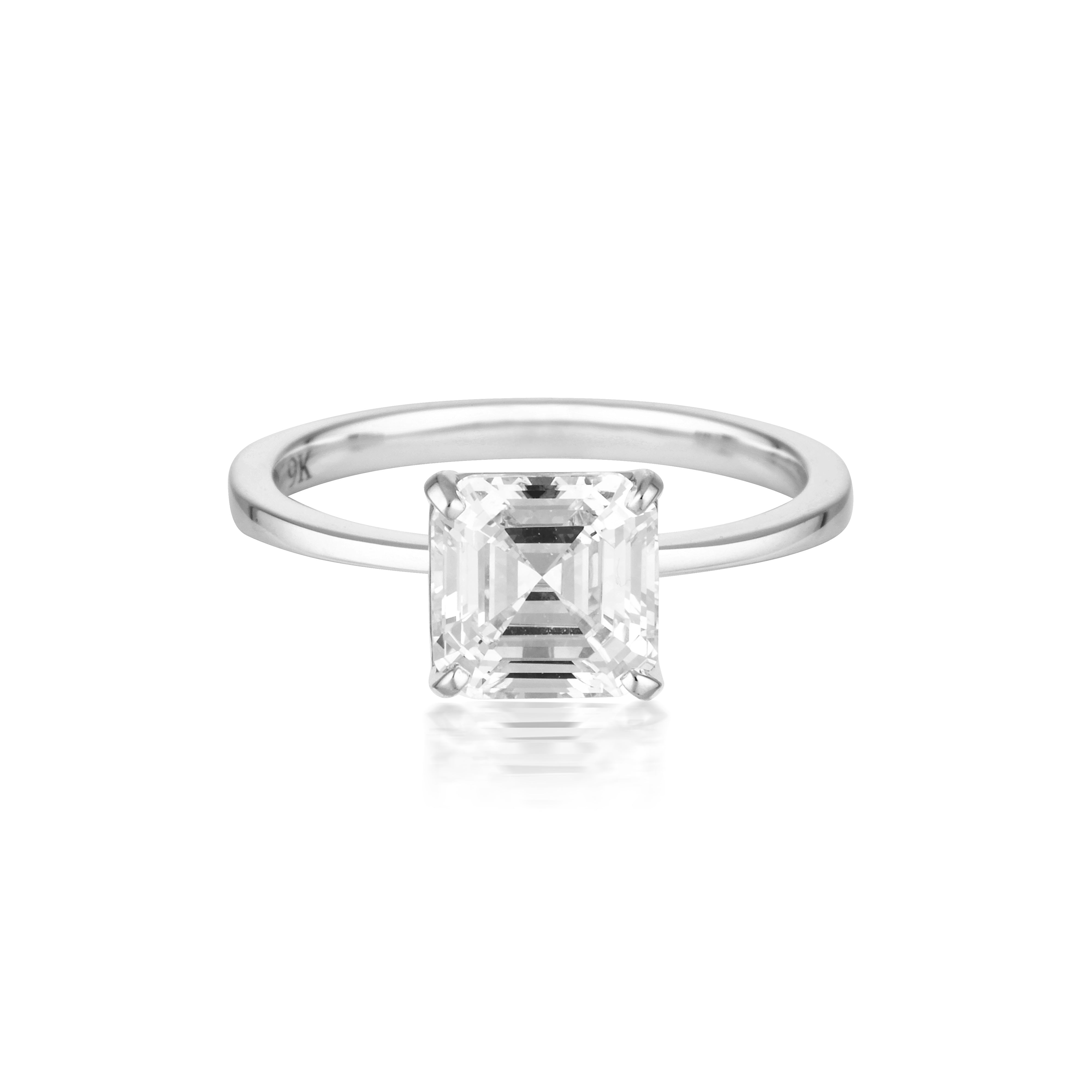 EMERALD CUT SOLITAIRE 1.5TCW IN 9CT MOISSANITE ENGAGEMENT RING