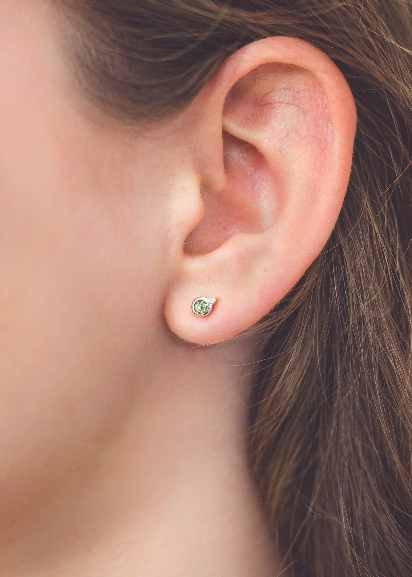 DIAMONDS BY GEORGINI NATURAL PERIDOT AND TWO NATURAL DIAMOND AUGUST EARRINGS SILVER