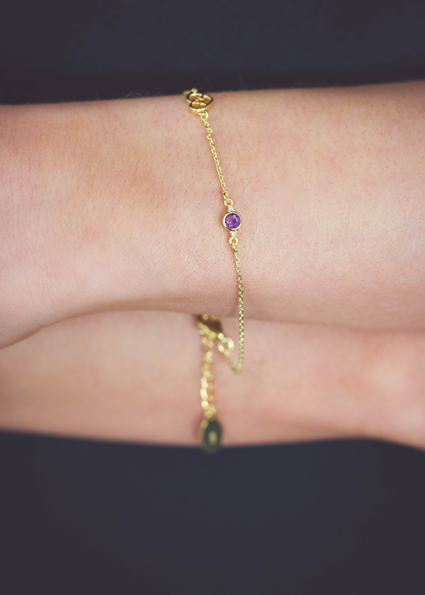 NATURAL AMETHYST AND  TWO NATURAL DIAMOND FEBRUARY BRACELET GOLD