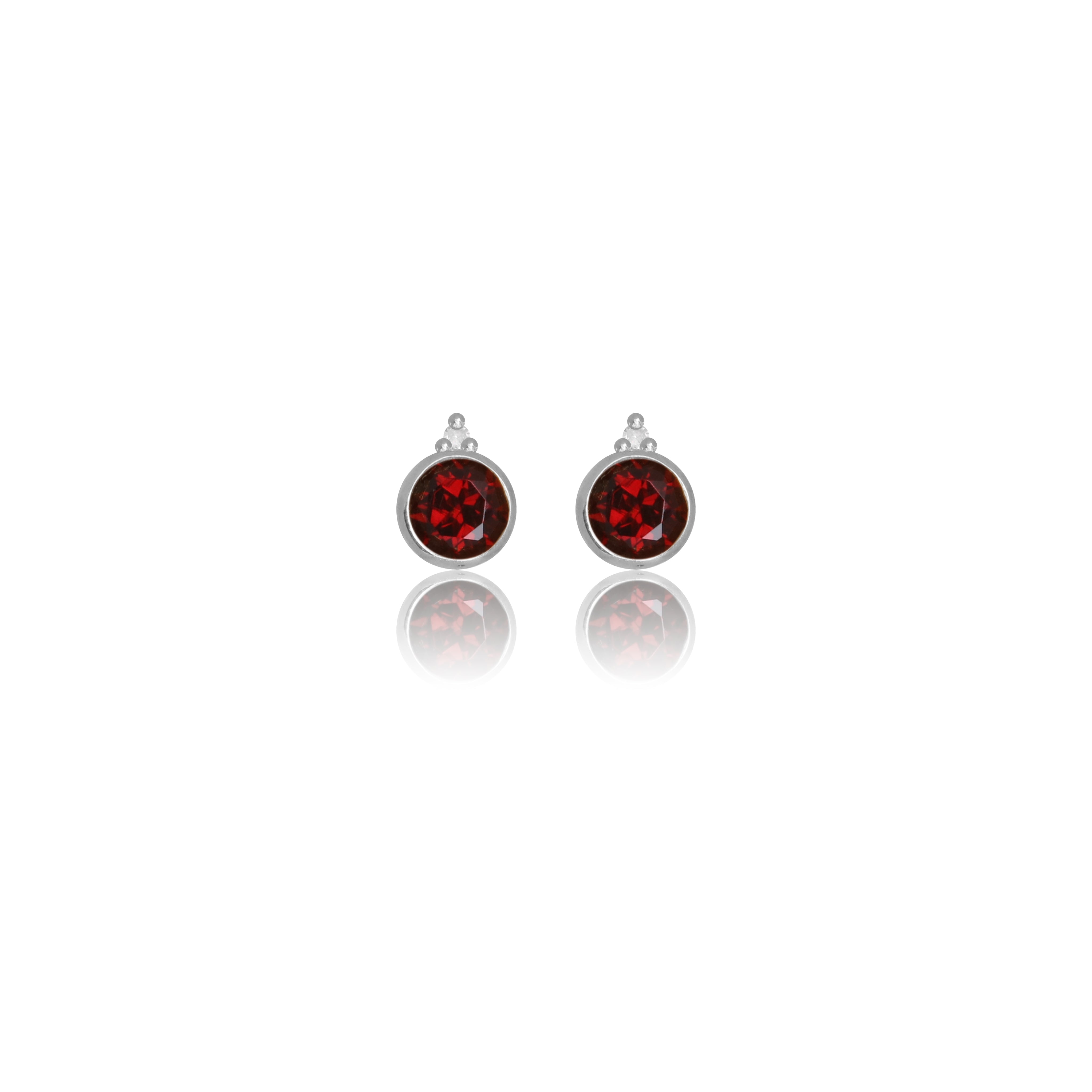 NATURAL GARNET AND TWO NATURAL DIAMOND JANUARY EARRINGS SILVER