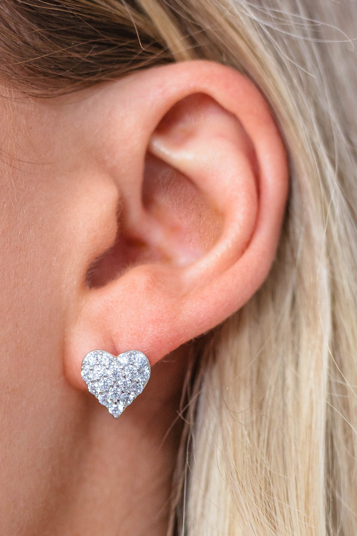 SWEETHEART SPARKLY HEART STUDS SILVER
