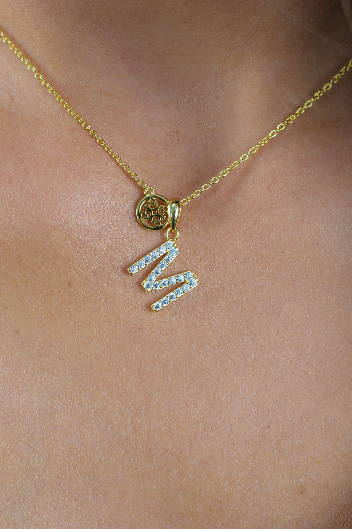 LUXURY LETTERS M INITIAL PENDANT GOLD