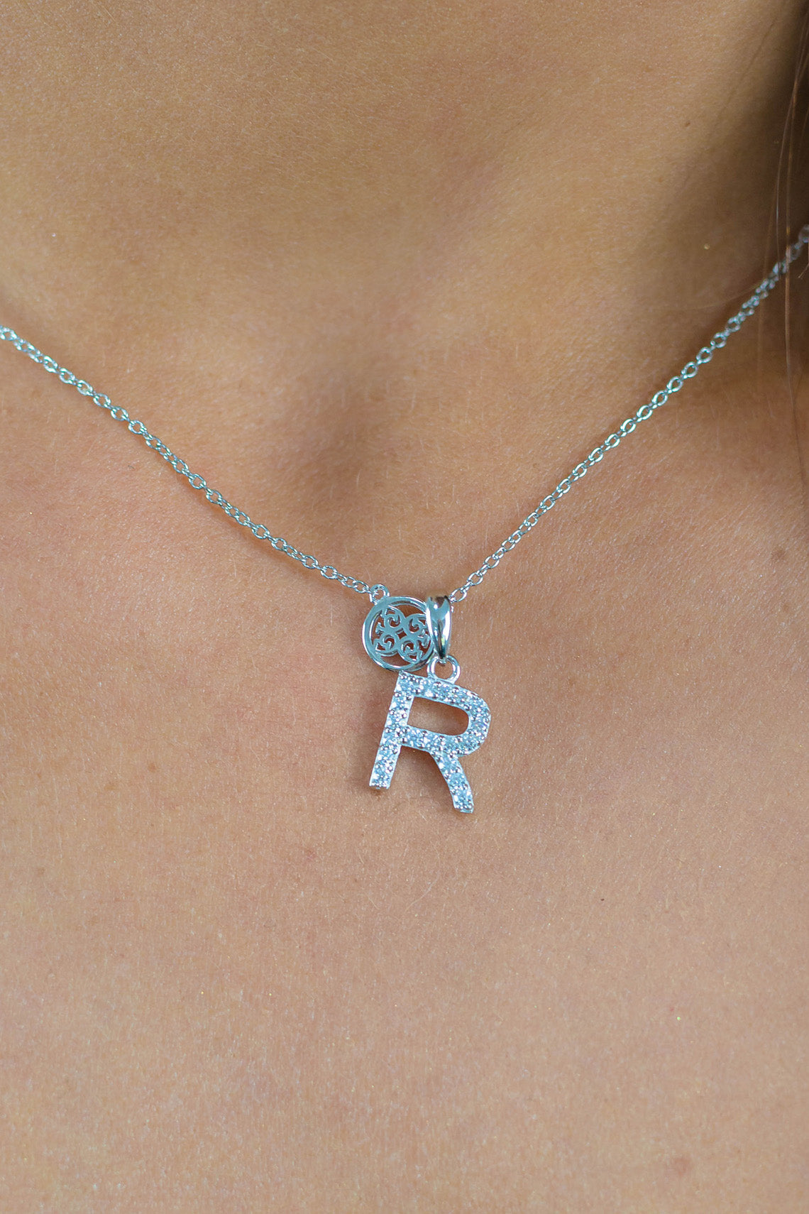 LUXURY LETTERS R INITIAL PENDANT SILVER