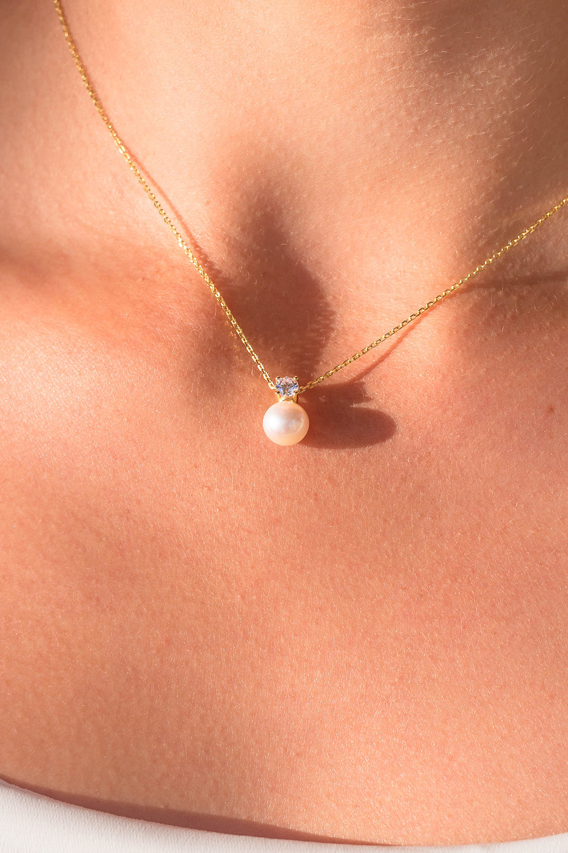 OCEANS NOOSA FRESHWATER PEARL NECKLACE GOLD